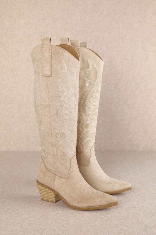 Classic Embroidered Pointed Toe Boot